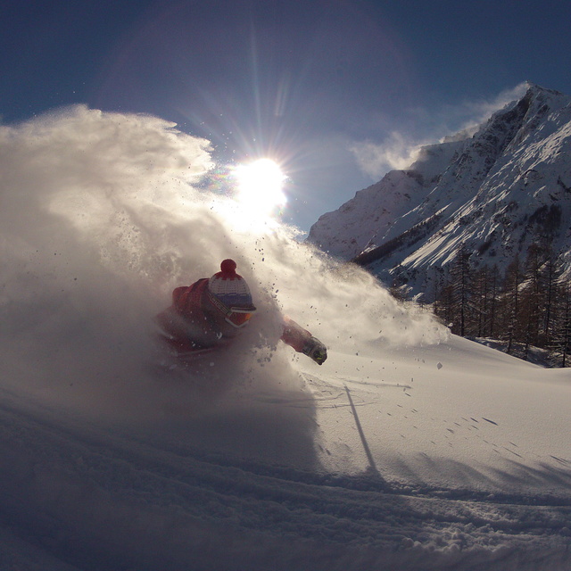 Powder, Italy