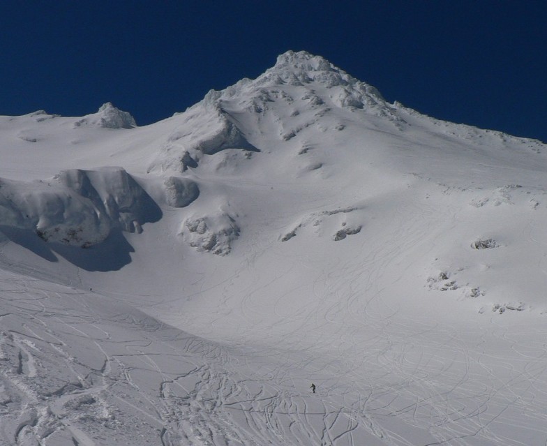 Turoa resort snow